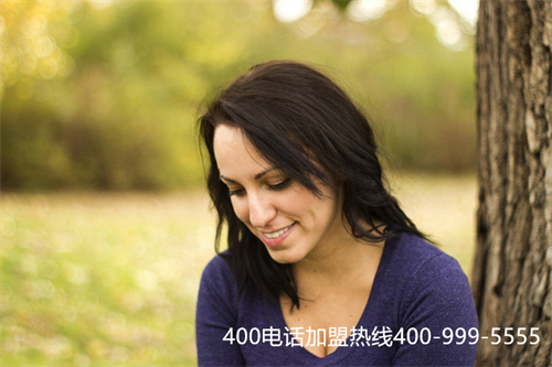 (申請400電話在哪辦理)(企業(yè)想要提升服務(wù)質(zhì)量，400電話必不可少)